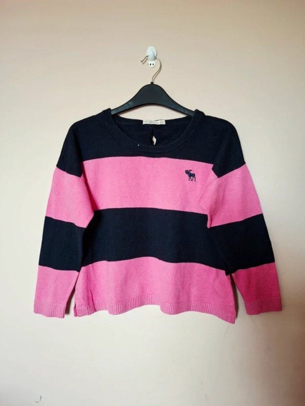 Women’s Pink & Black Striped Knit Sweater M
